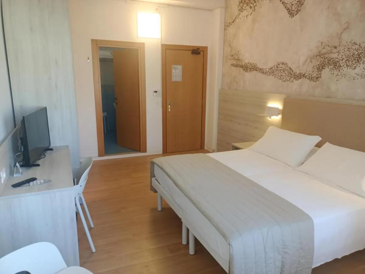 Hotel Splendid Caorle 3*,  Olaszország